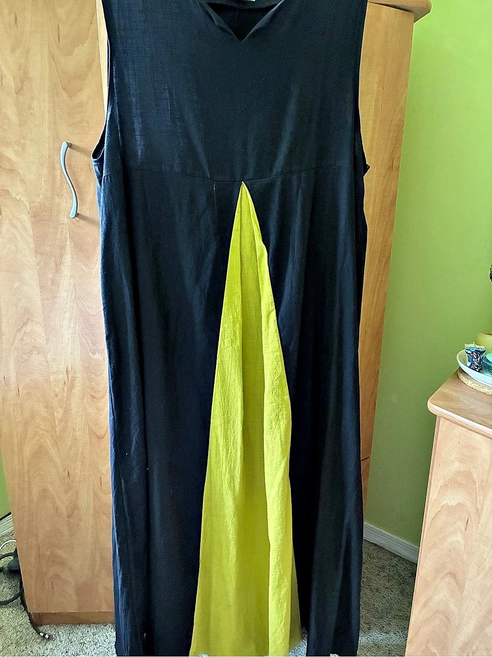 Emery Rose Color Block Maxi Dress Black & Yellow Like New